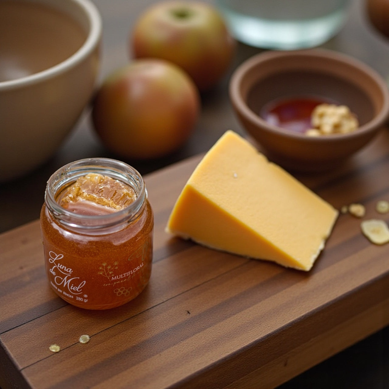 Luna de miel con panal de abejas
