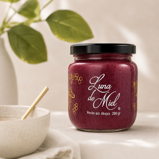 Miel cremada con flor de jamaica