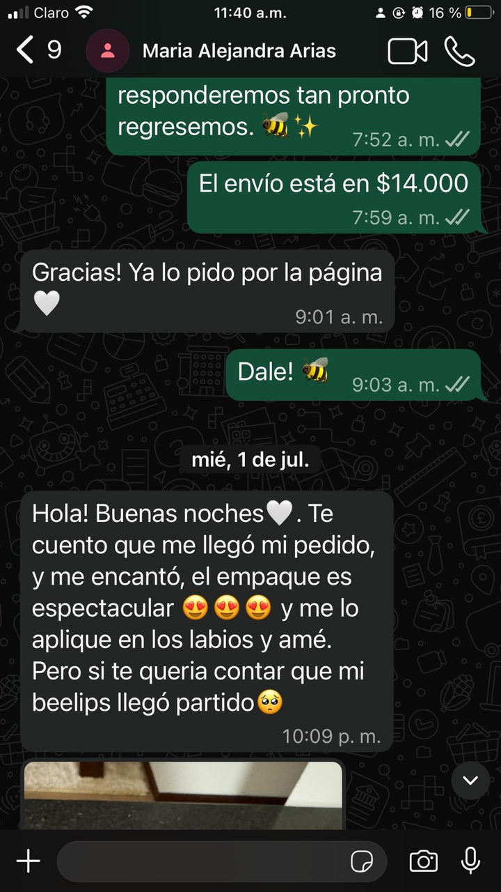 Mensaje de una clienta por WhatsApp sobre su pedido de BeeLips