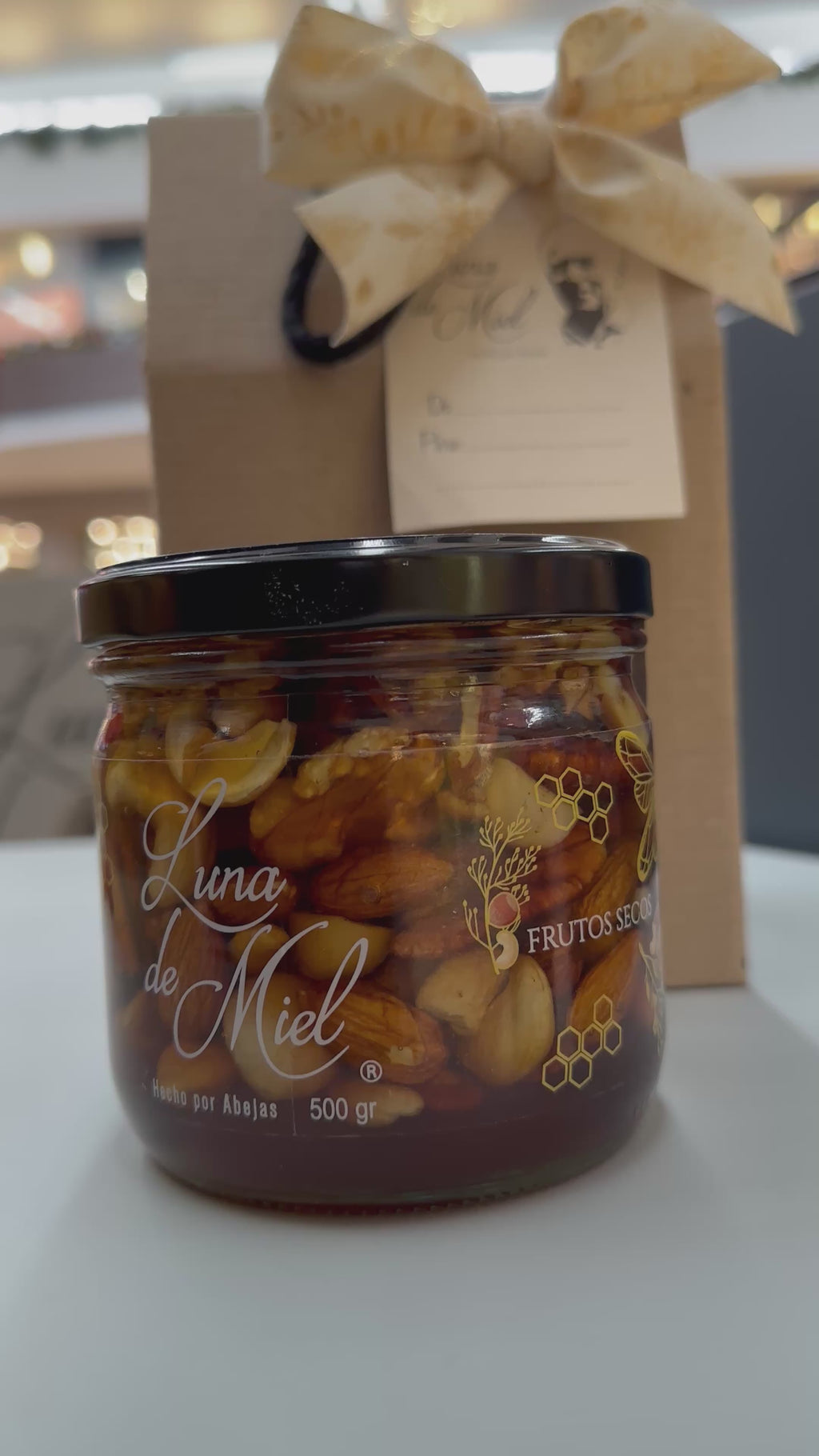 Miel con frutos secos