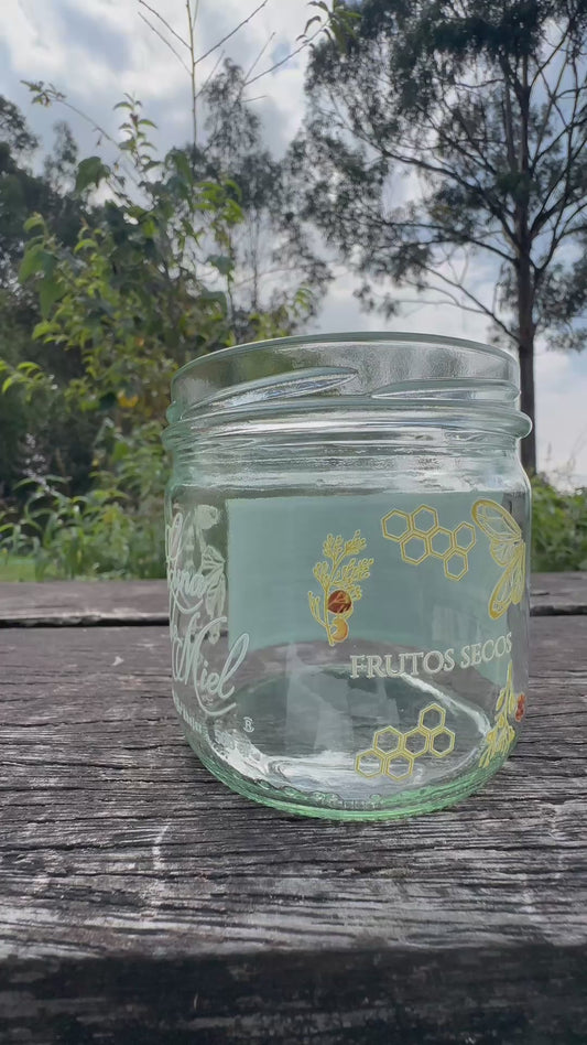 Miel con frutos secos